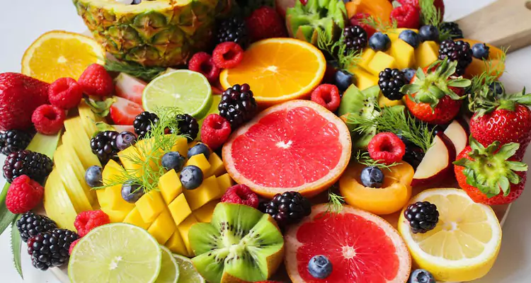 مصرف میوه های مفید برای ترک اعتیاد کمک به بازگشت ویتامین‌های از دست رفته حین اعتیاد می‌کند.